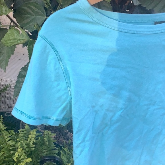 ⭐️Blue Crop Top⭐️ - Picture 2 of 3